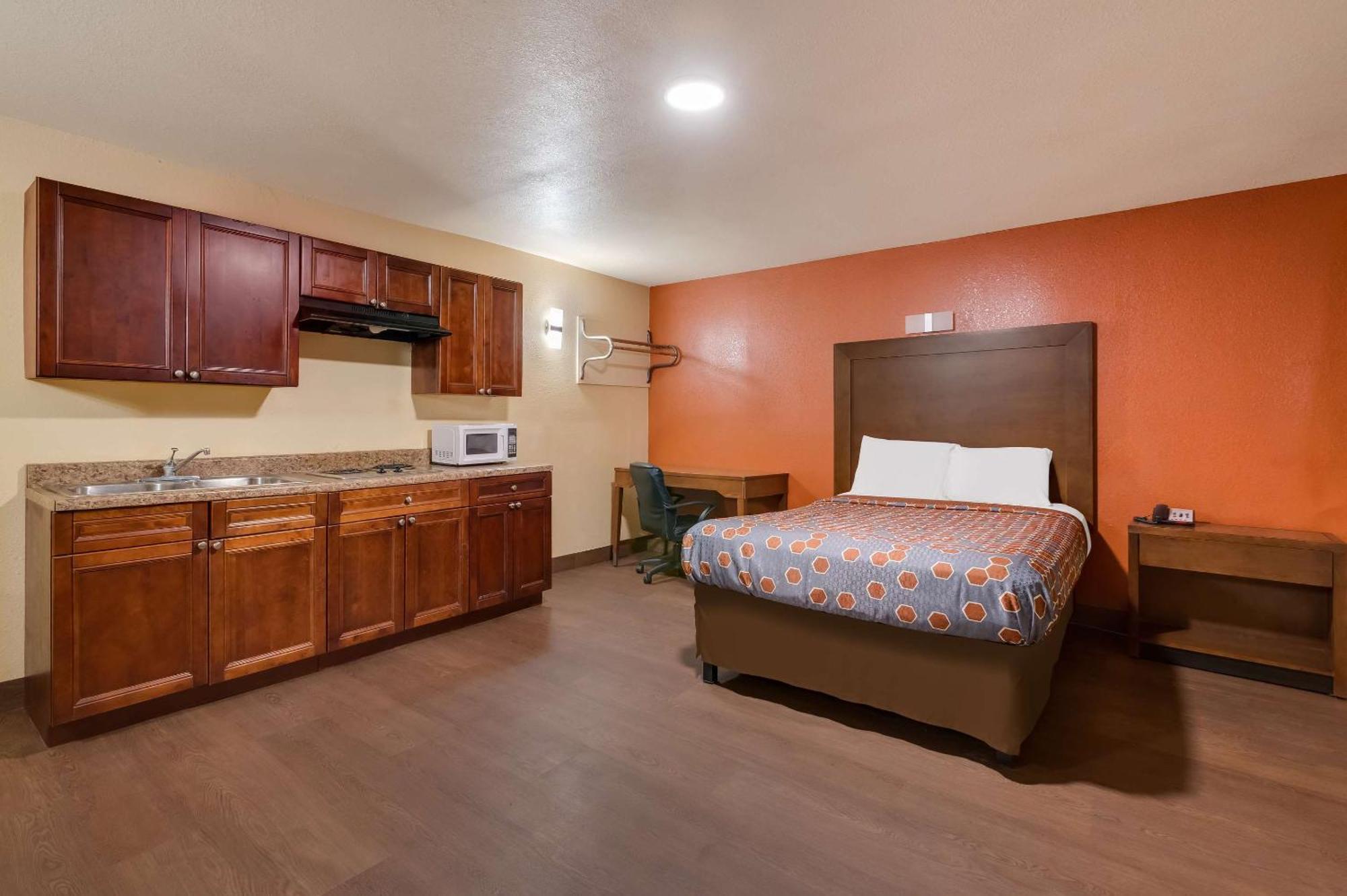 Rodeway Inn & Suites East Nueva Orleans Exterior foto